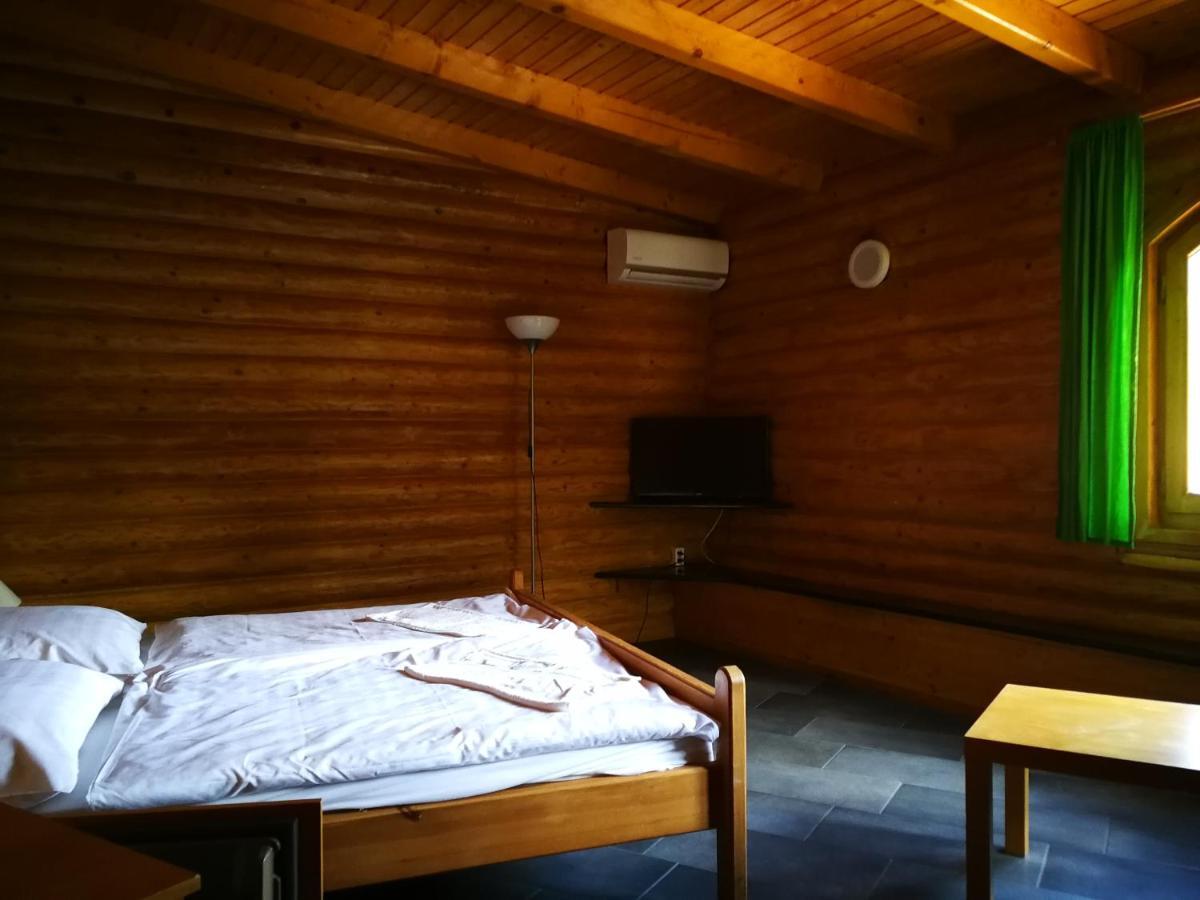 Tornyos Panzio Es Etterem Hotel Matrafured Luaran gambar