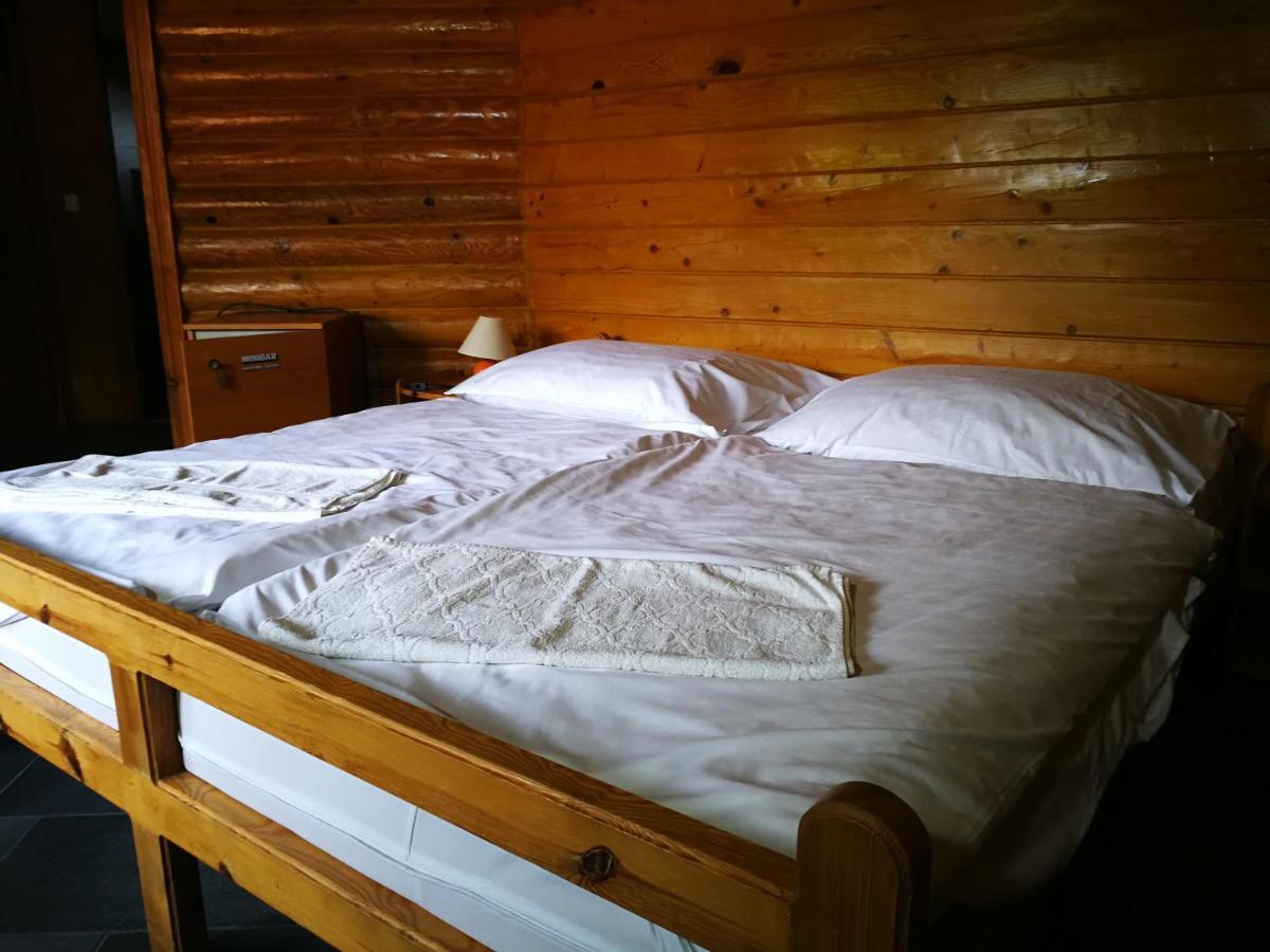 Tornyos Panzio Es Etterem Hotel Matrafured Luaran gambar